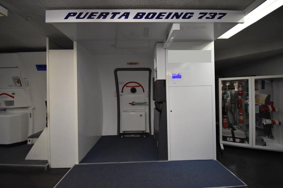 puerta-simulador-boeing-737